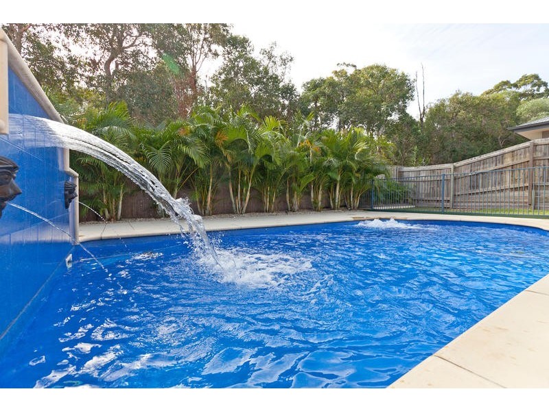 16 Baychester Place, Wakerley QLD 4154