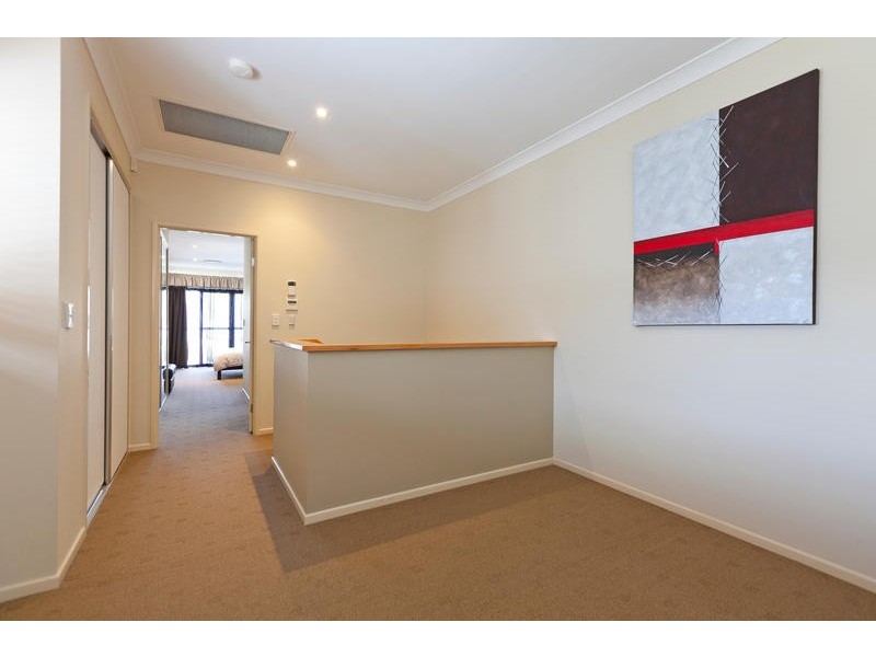 16 Baychester Place, Wakerley QLD 4154