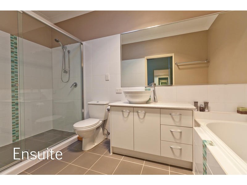 16 Baychester Place, Wakerley QLD 4154