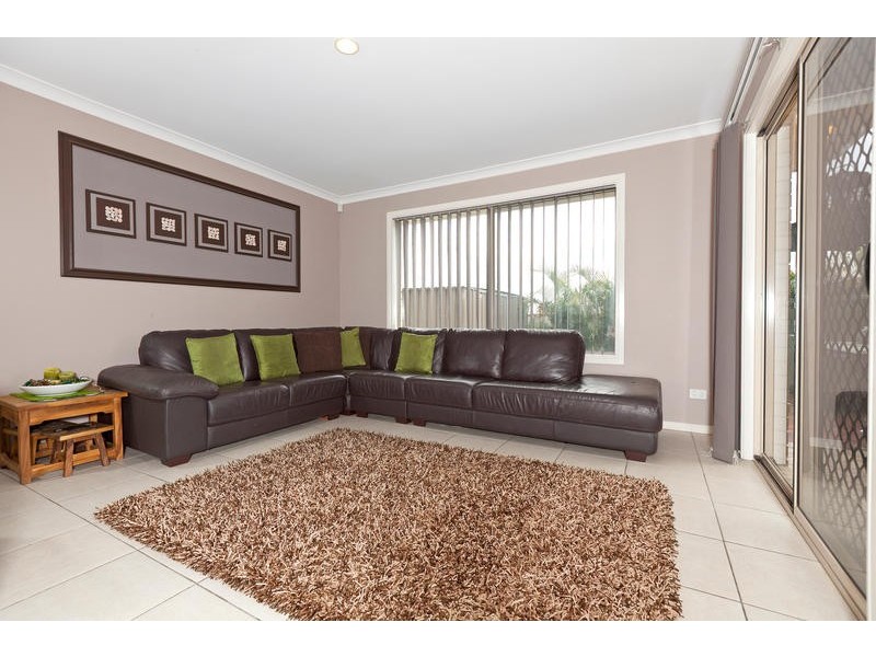 8 Letitia Close, Wakerley QLD 4154