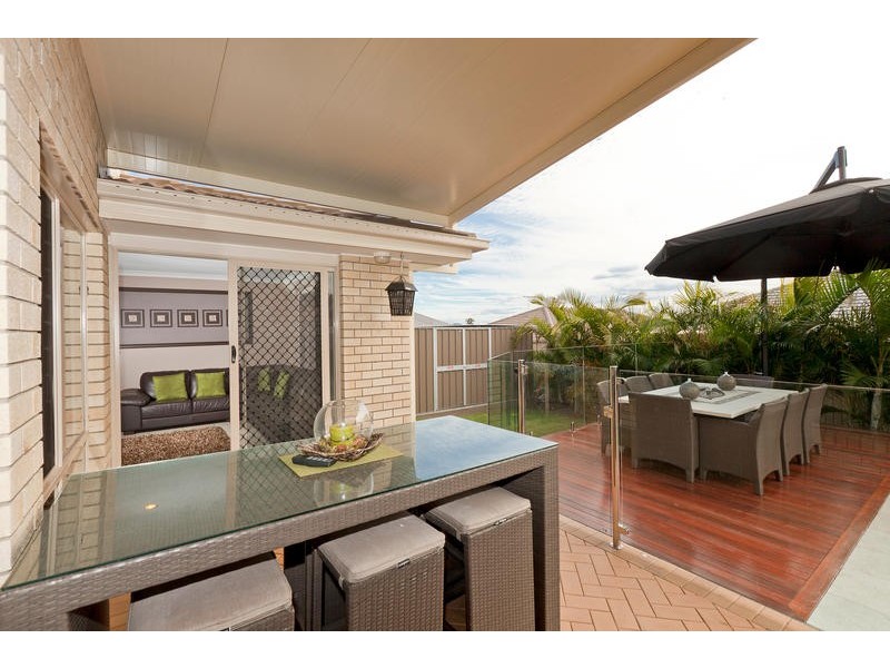 8 Letitia Close, Wakerley QLD 4154