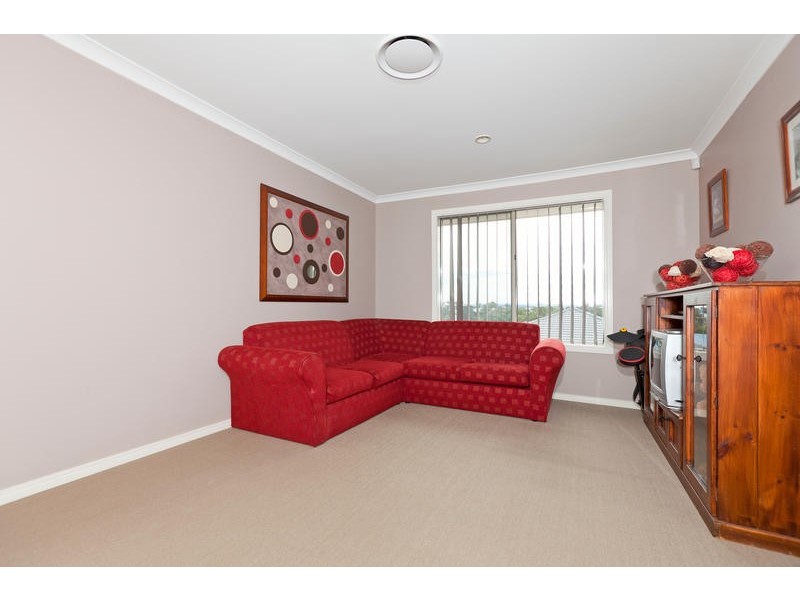 8 Letitia Close, Wakerley QLD 4154