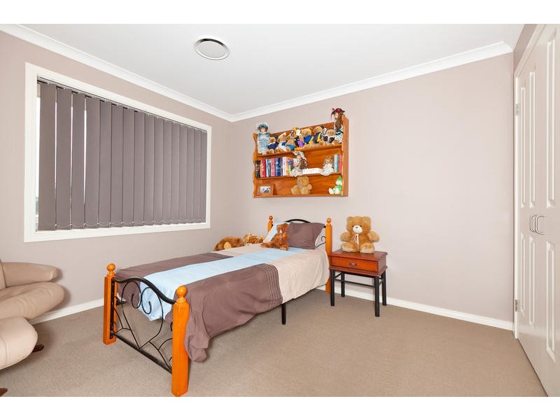 8 Letitia Close, Wakerley QLD 4154