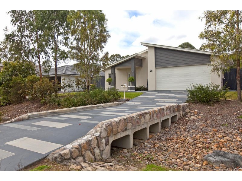 13 Red Gum Crescent, Wakerley QLD 4154