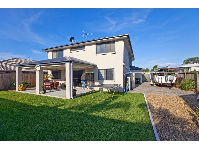 13 Brush Box Place, Wakerley QLD 4154