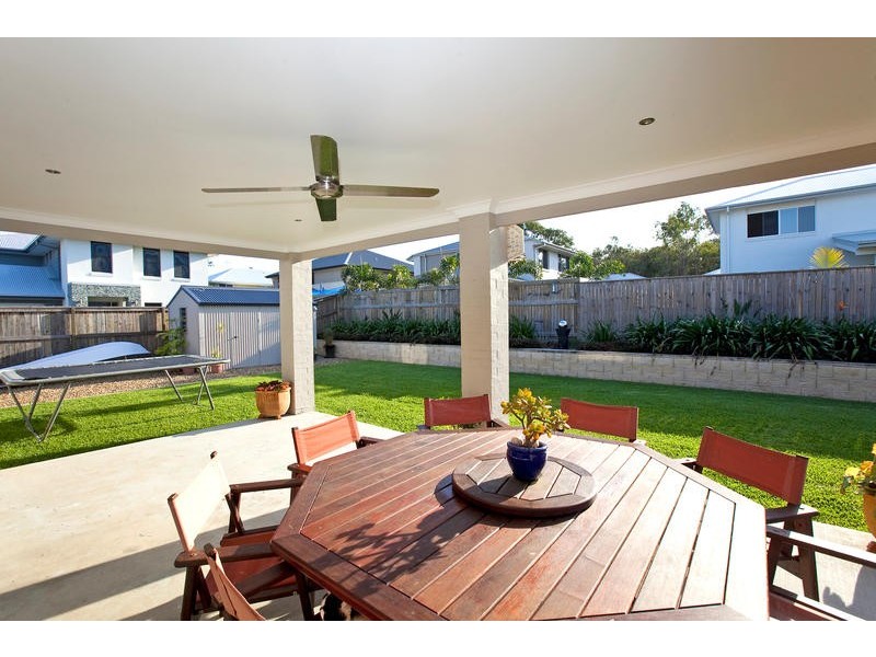 13 Brush Box Place, Wakerley QLD 4154