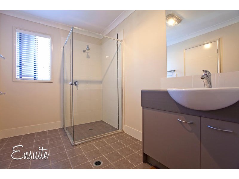 13 Brush Box Place, Wakerley QLD 4154