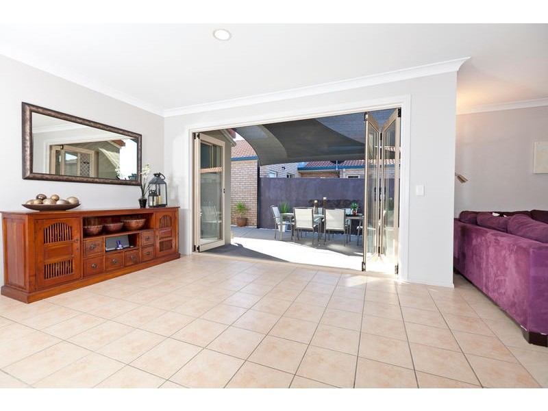 54 Matthews Way, Wakerley QLD 4154