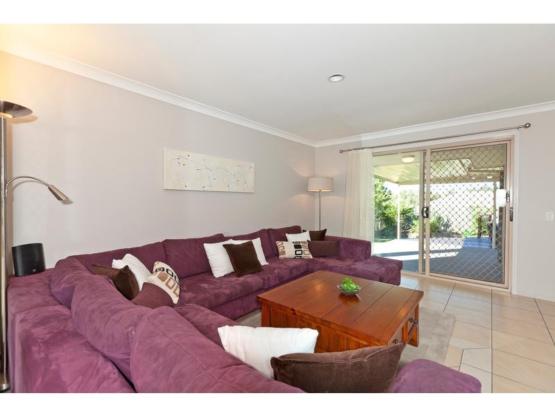 54 Matthews Way, Wakerley QLD 4154