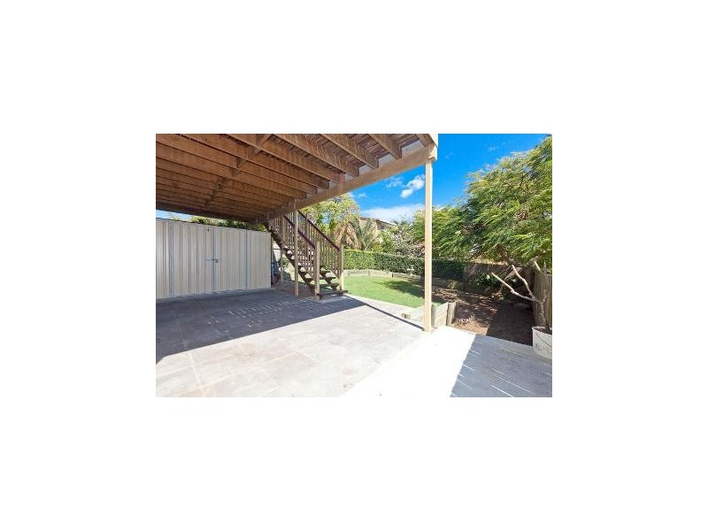 9 Grainger Street, Wynnum QLD 4178