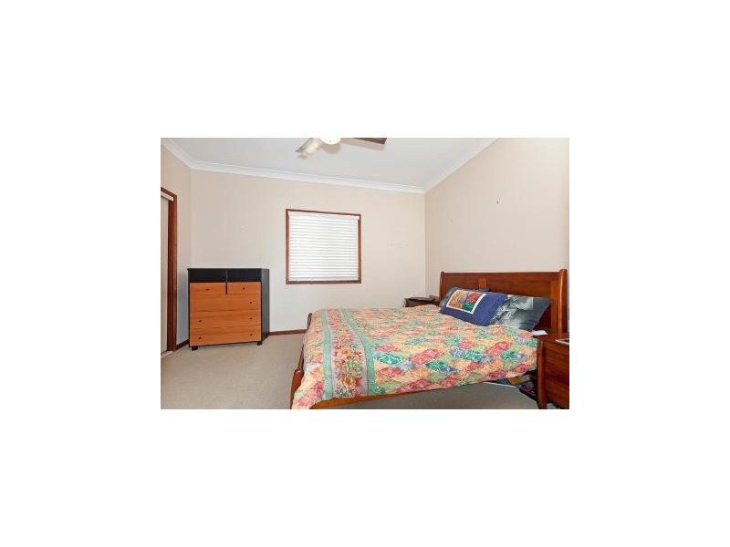 9 Grainger Street, Wynnum QLD 4178