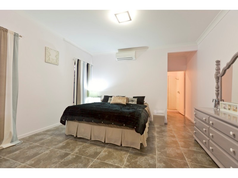 66 Brokenwood Circuit, Tingalpa QLD 4173