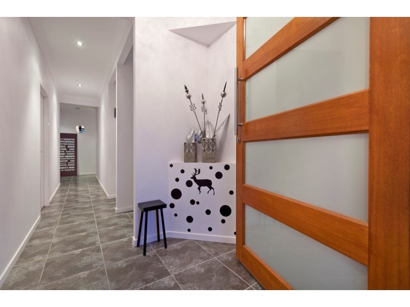 66 Brokenwood Circuit, Wakerley QLD 4154