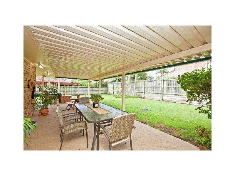 8 Honiara Street, Wakerley QLD 4154