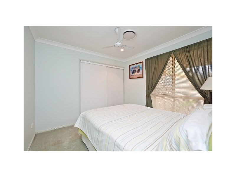 8 Honiara Street, Wakerley QLD 4154