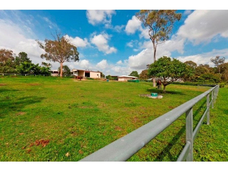 415 Tilley Road, Gumdale QLD 4154