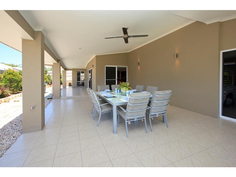 16 Gumdale Street, Wakerley QLD 4154