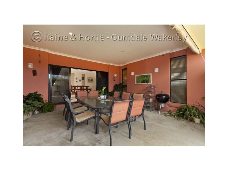 36 Underwood Street, Wakerley QLD 4154