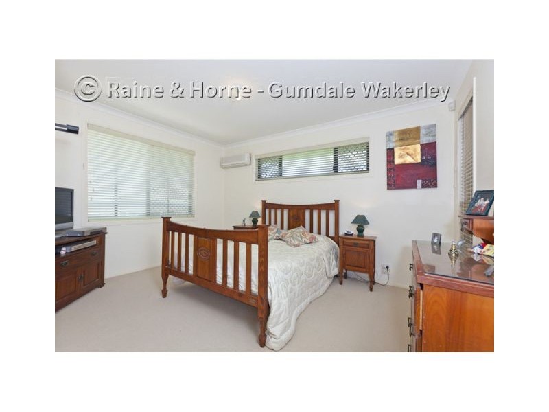 36 Underwood Street, Wakerley QLD 4154