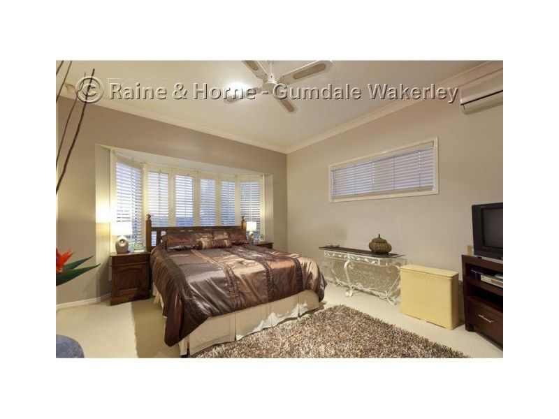 11 Razorback Close, Carindale QLD 4152