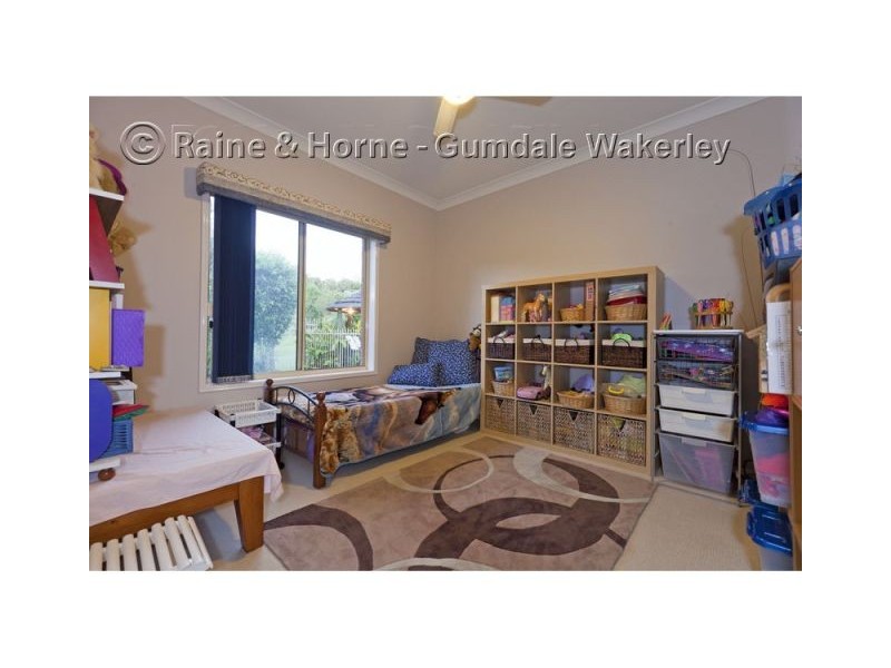 11 Razorback Close, Carindale QLD 4152