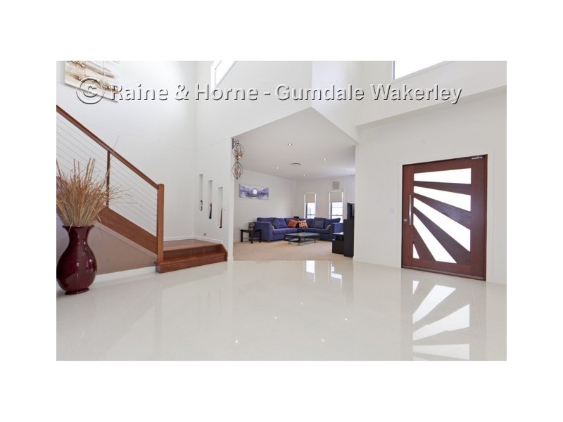 11 Peregian Close, Manly West QLD 4179