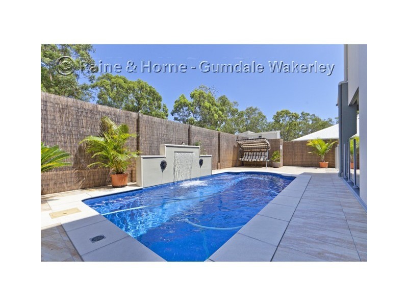 11 Peregian Close, Manly West QLD 4179