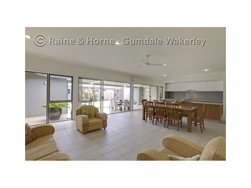 58 Mossvale Drive, Wakerley QLD 4154