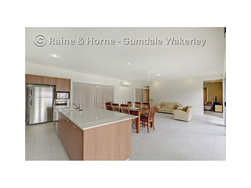 58 Mossvale Drive, Wakerley QLD 4154