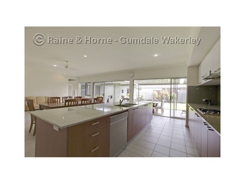 58 Mossvale Drive, Wakerley QLD 4154