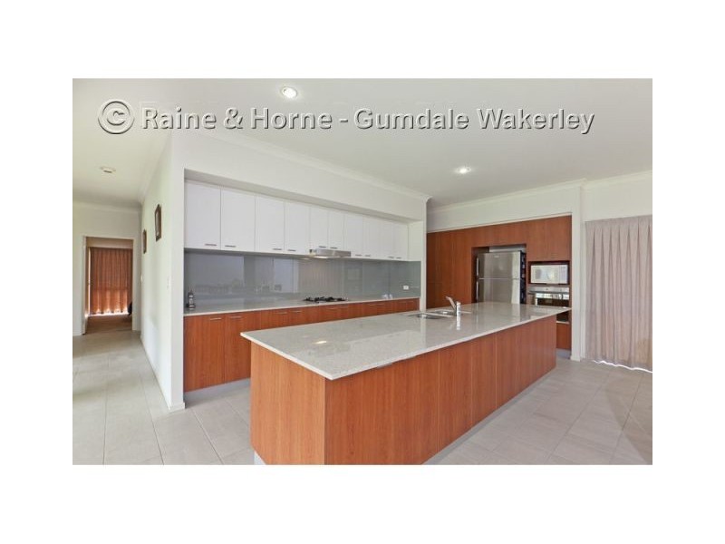 58 Mossvale Drive, Wakerley QLD 4154