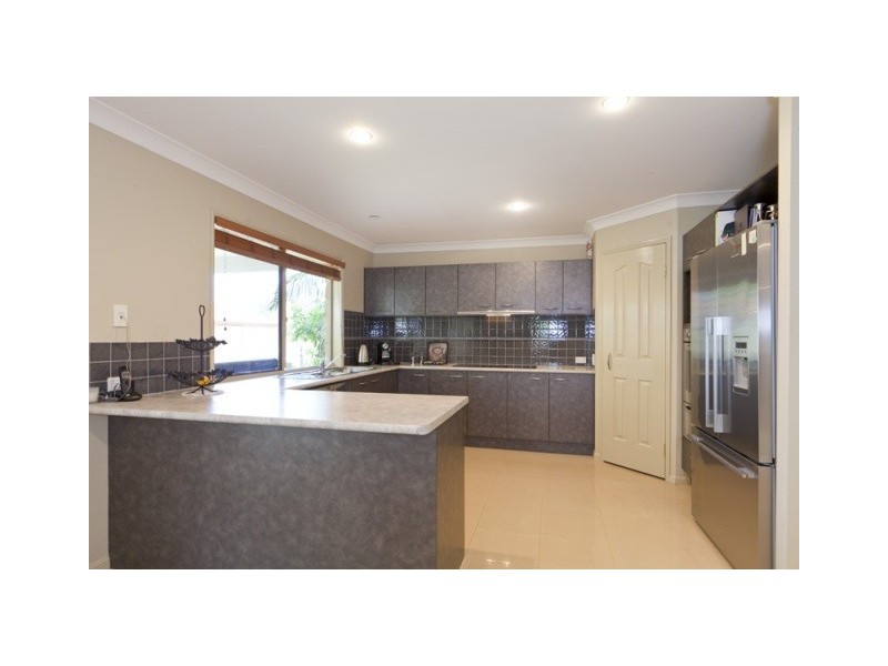 10 Balgowlah Street, Wakerley QLD 4154