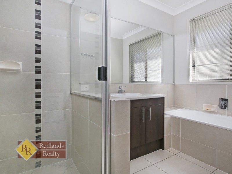 8 Gilchrist Street, Wellington Point QLD 4160