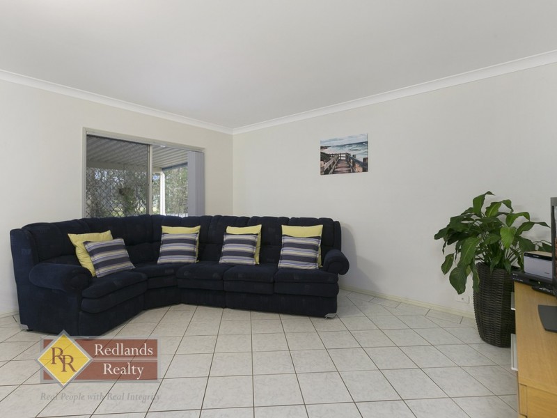 12 Marjorie Buckler Avenue, Redland Bay QLD 4165