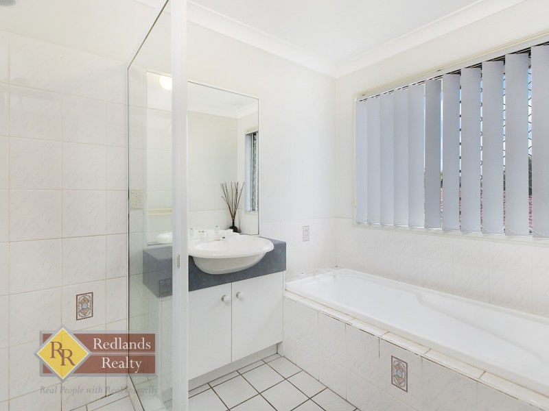 12 Marjorie Buckler Avenue, Redland Bay QLD 4165