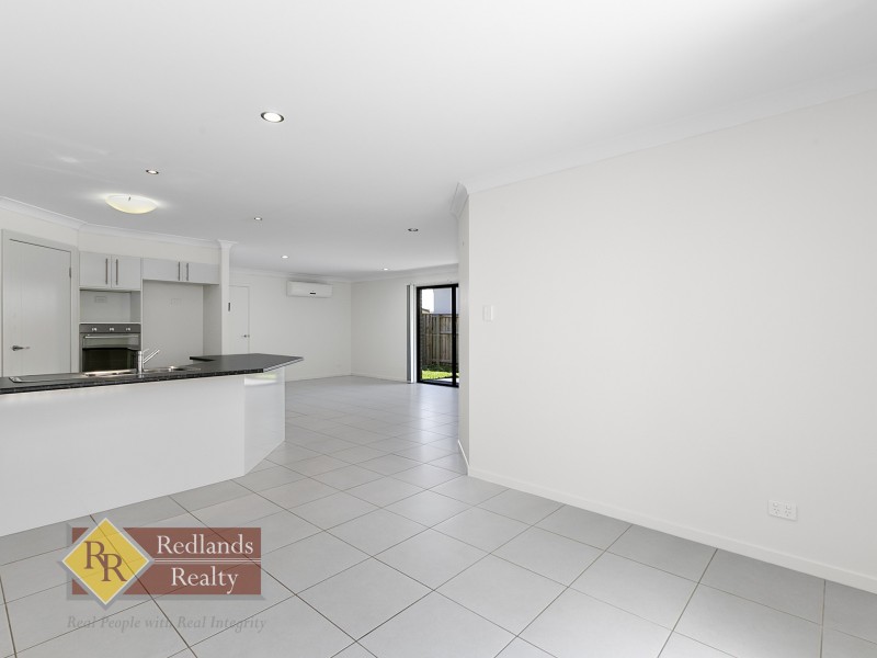 2/8 Sandalwood Street, Thornlands QLD 4164