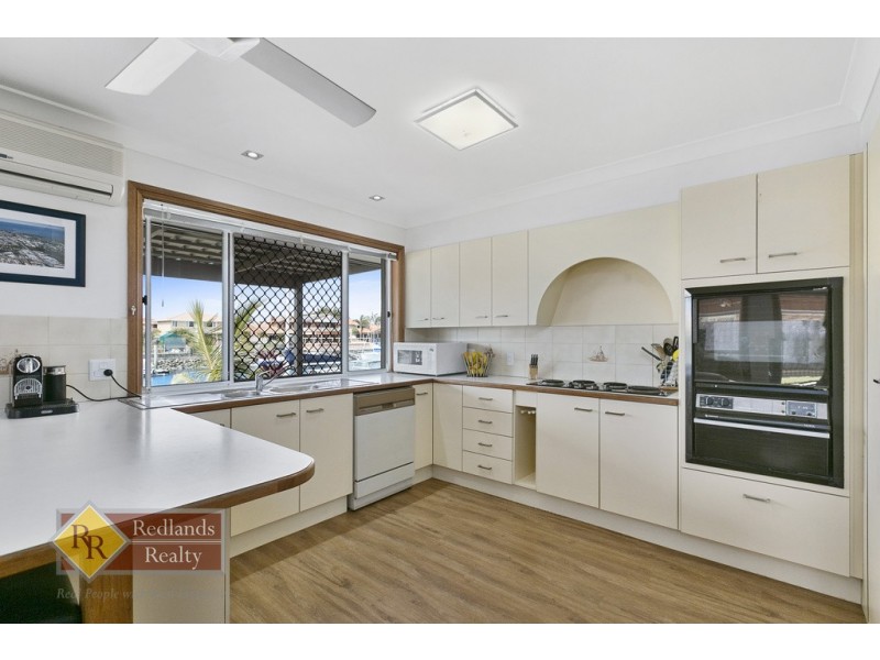 11 Bollard Court, Raby Bay QLD 4163