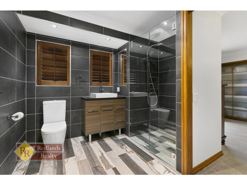 11 Bollard Court, Raby Bay QLD 4163