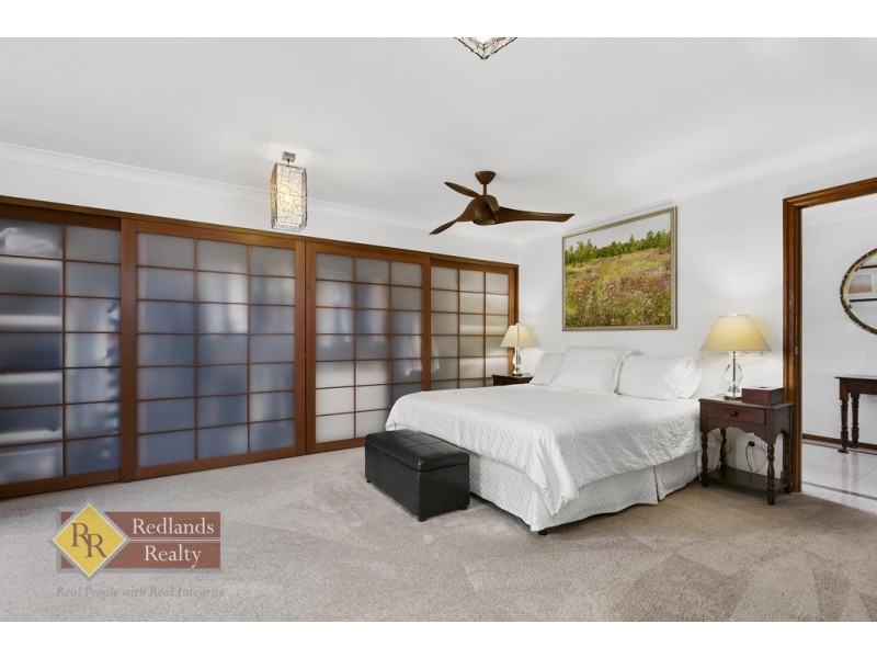 11 Bollard Court, Raby Bay QLD 4163