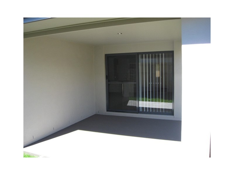 2/114 Beach Street, Cleveland QLD 4163