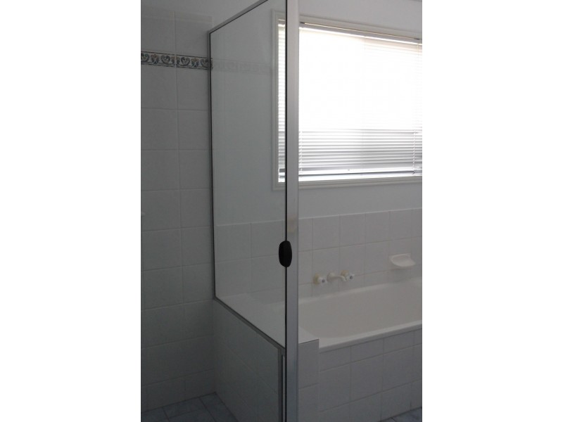 36 Evelyn Road, Wynnum QLD 4178