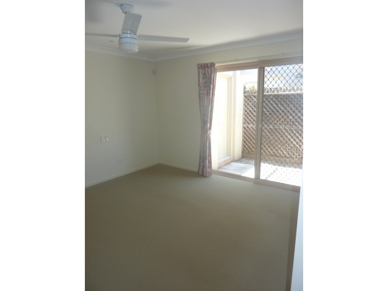 9 John Samuel Place, Ormiston QLD 4160
