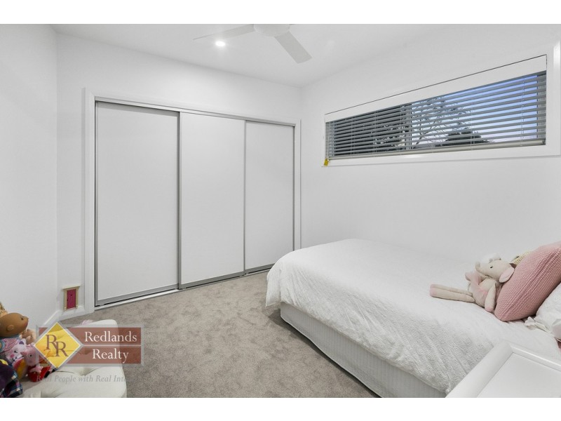 9 Bayview Street, Wellington Point QLD 4160
