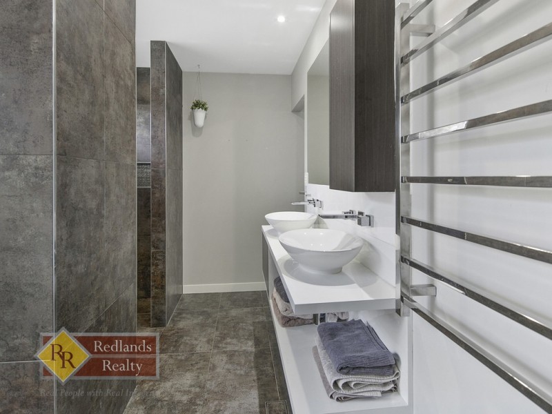 34 Bayview Street, Wellington Point QLD 4160