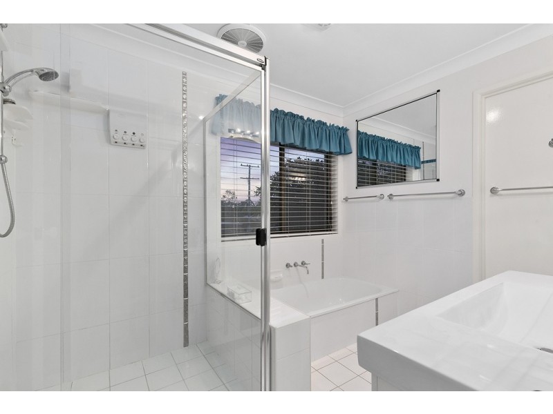 15 Devonshire Drive, Alexandra Hills QLD 4161