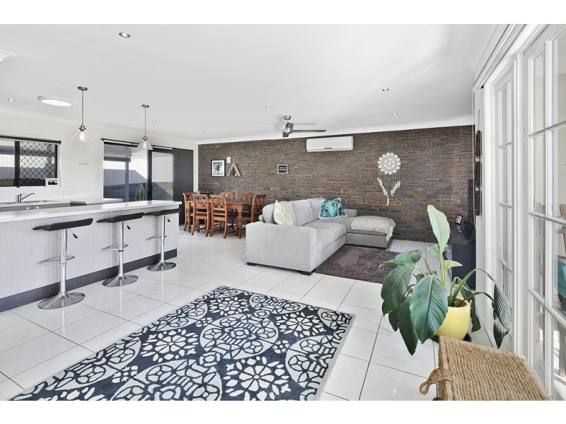 5 Earls Court, Alexandra Hills QLD 4161