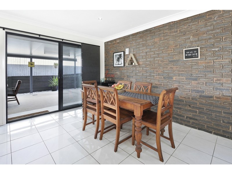 5 Earls Court, Alexandra Hills QLD 4161