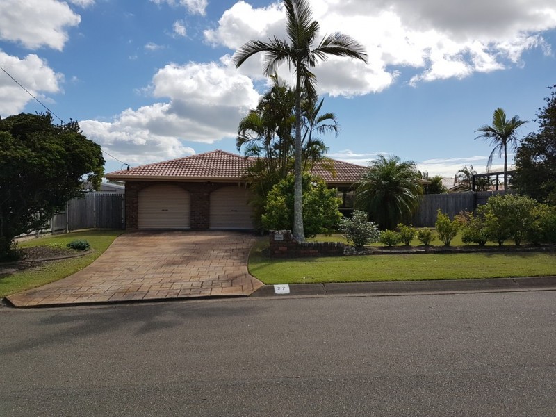 27 Dalrello Drive, Wellington Point QLD 4160