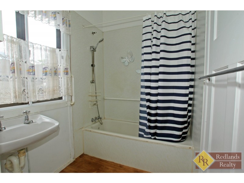 19 Seabreeze Road, Manly West QLD 4179
