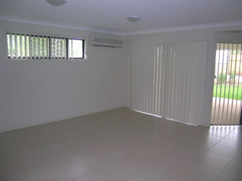 8 Gilchrist Street, Wellington Point QLD 4160